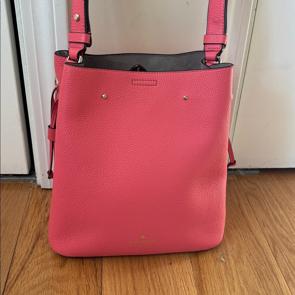 Kate Spade Marti Convertible Pebbled Leather bucket bag in carnation pink - Picture 8 of 16